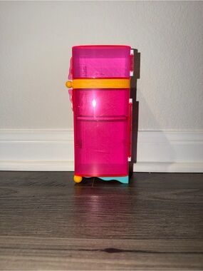 L.O.L. Surprise! OMG House Playset Refrigerator